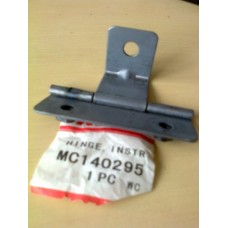 MC140295 MITSUBISH MENTEŞE TORPİDO KAPAK FE515-635-65